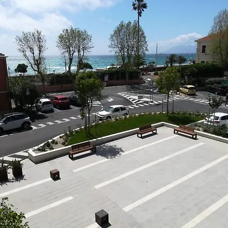 Fronte Mare 博尔焦韦雷齐
